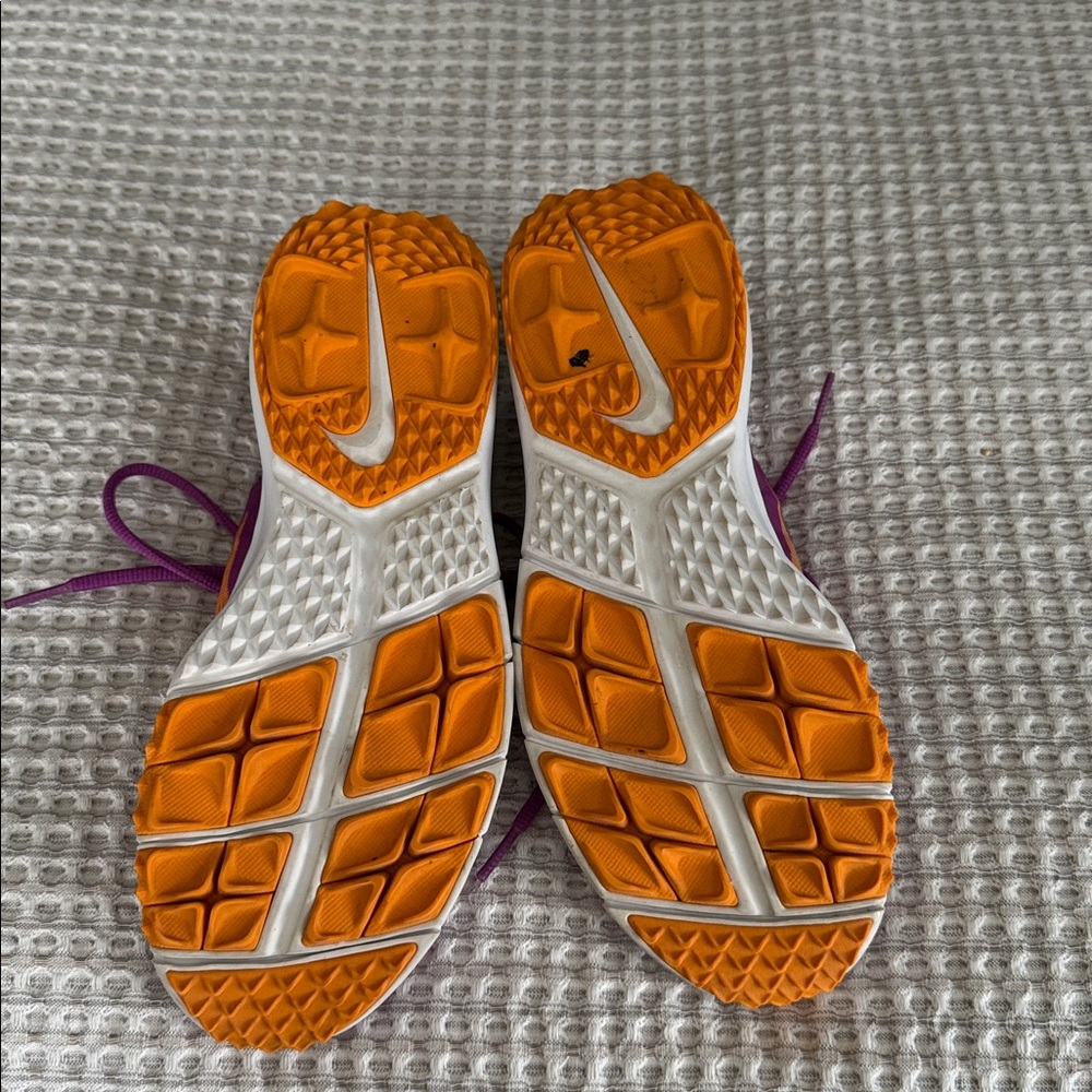 Nike Women's Purple Athletic Sneakers with Orange Swoosh. Size 7 - Picture 5 of 6